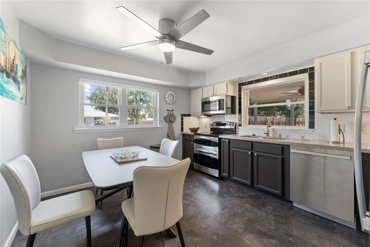138 Pearl Avenue, Sarasota, FL 34243 Photo