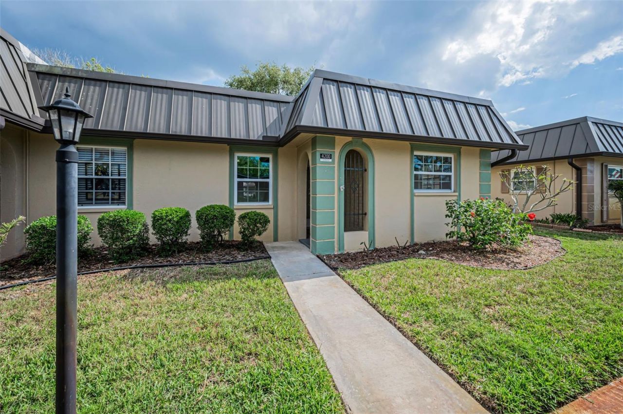 4200 Hampton Drive, Unit 4200, New Port Richey, FL 34652 Photo