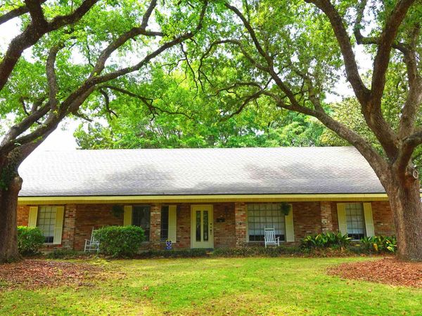 1438 S Woodhaven St, Baton Rouge, LA 70815