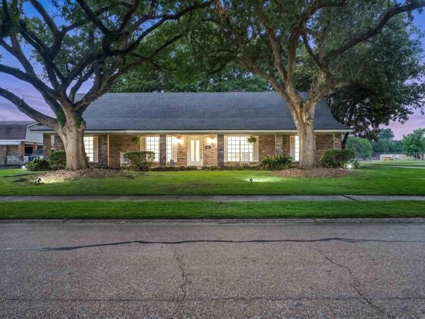 1438 S Woodhaven St, Baton Rouge, LA 70815
