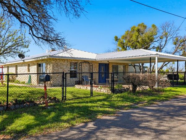 919 Lakeshore LOOP, Tow, TX 78672