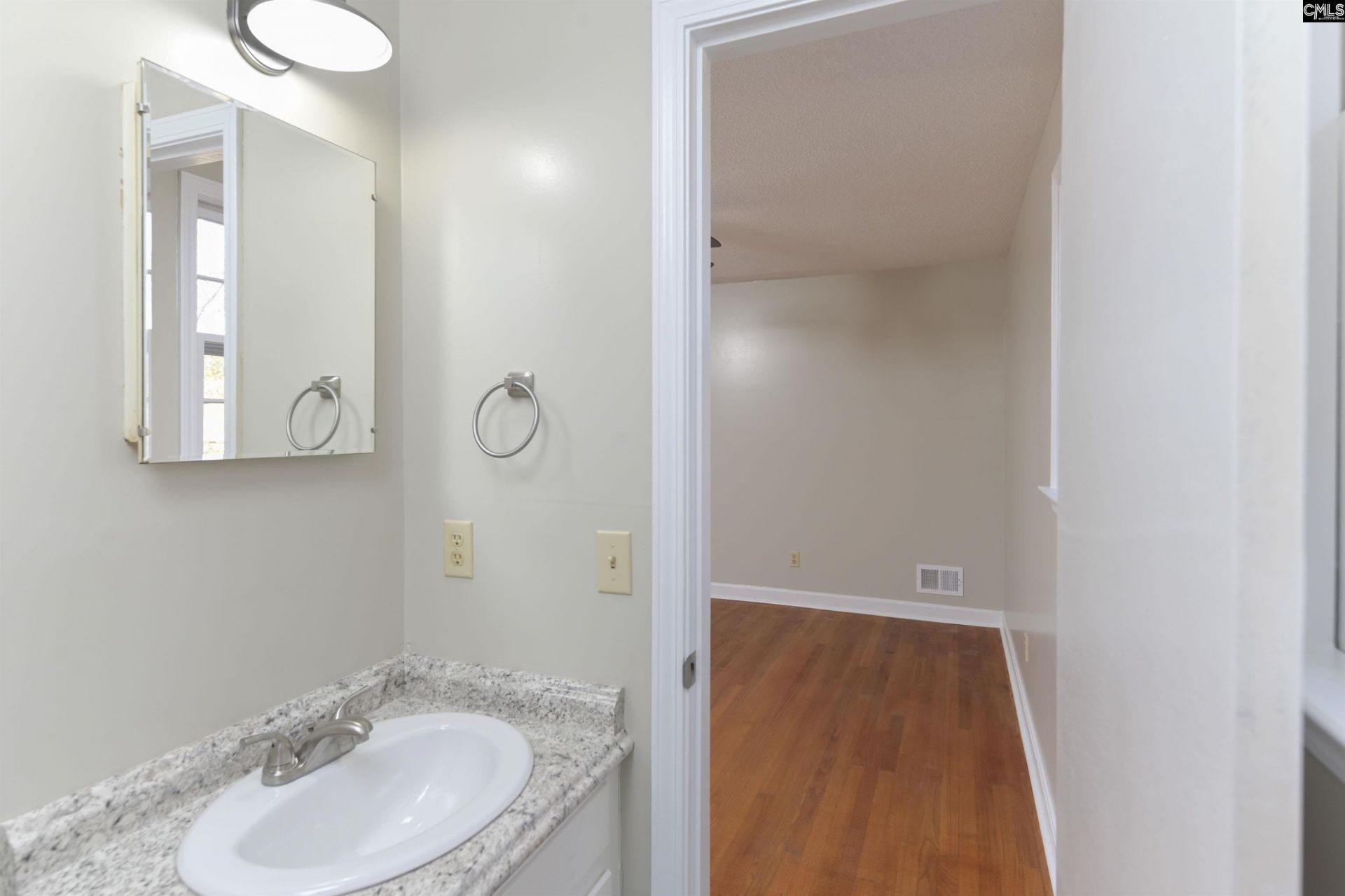 5802 Mcmillan Circle Photo 17