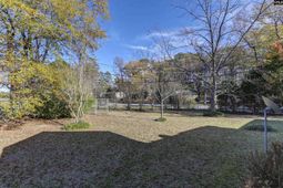 5802 Mcmillan Circle photo 4