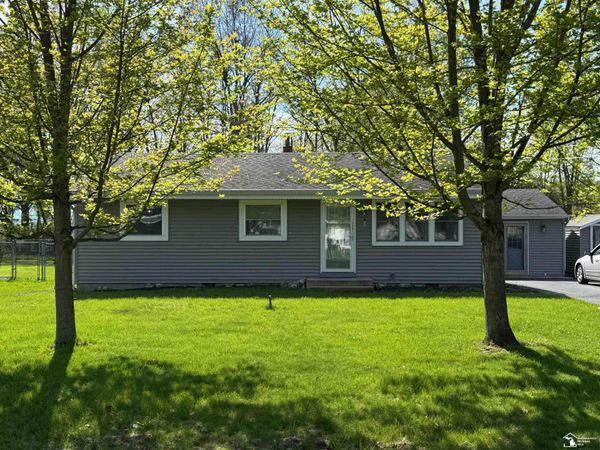 10241 Gilcyn Drive, Temperance, MI 48182