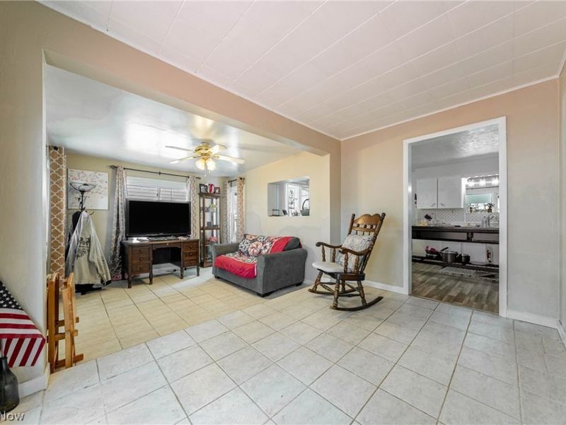 380 Broadway Street, Amherst, OH 44001 Photo 14