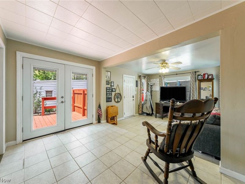 380 Broadway Street, Amherst, OH 44001 Photo 15
