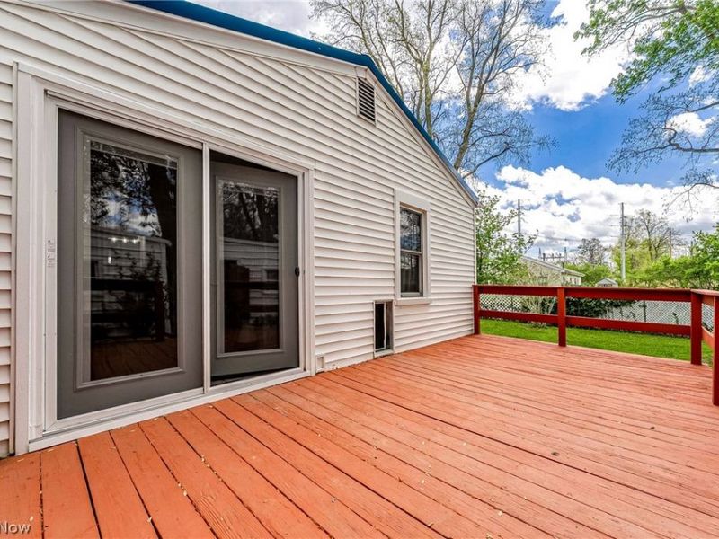 380 Broadway Street, Amherst, OH 44001 Photo 16