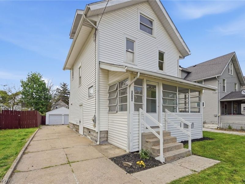 2310 17th Street SW, Akron, OH 44314 Photo 2