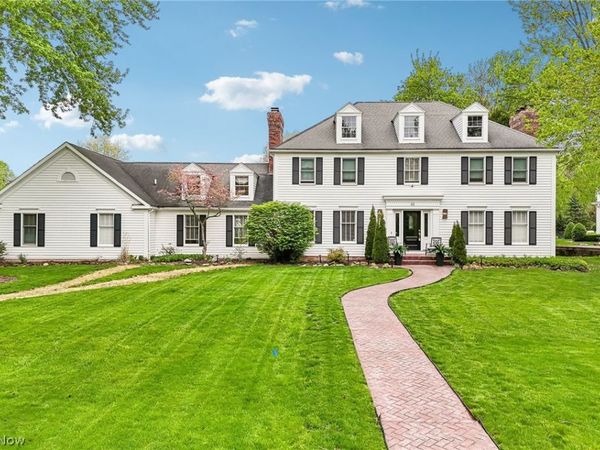 44 Pinewood Lane , Hudson, OH 44236