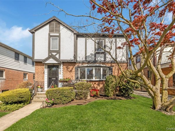 7623 168th Street , Fresh Meadows, NY 11366