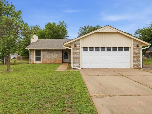 1412 N Berry Court, Stillwater, OK 74075