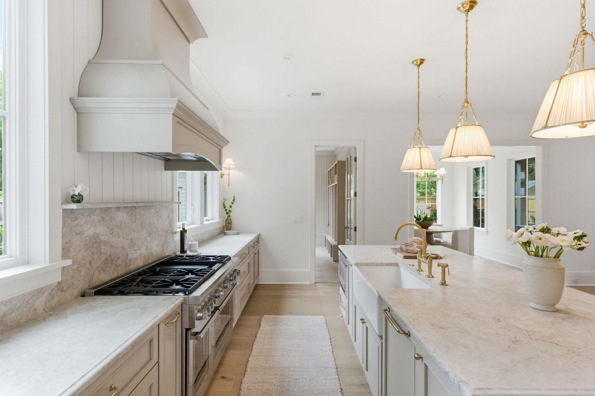 677 Ferry Street Photo 12