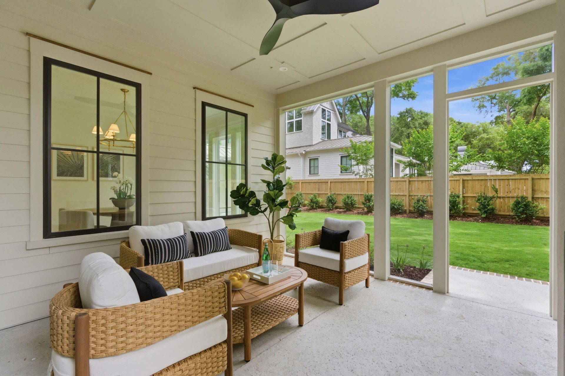 677 Ferry Street Photo 24