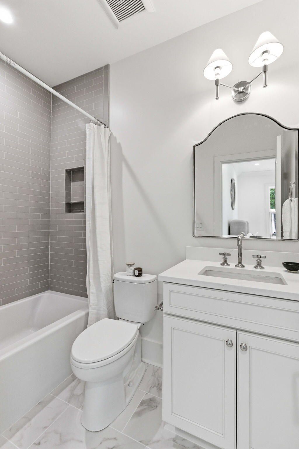 677 Ferry Street Photo 30