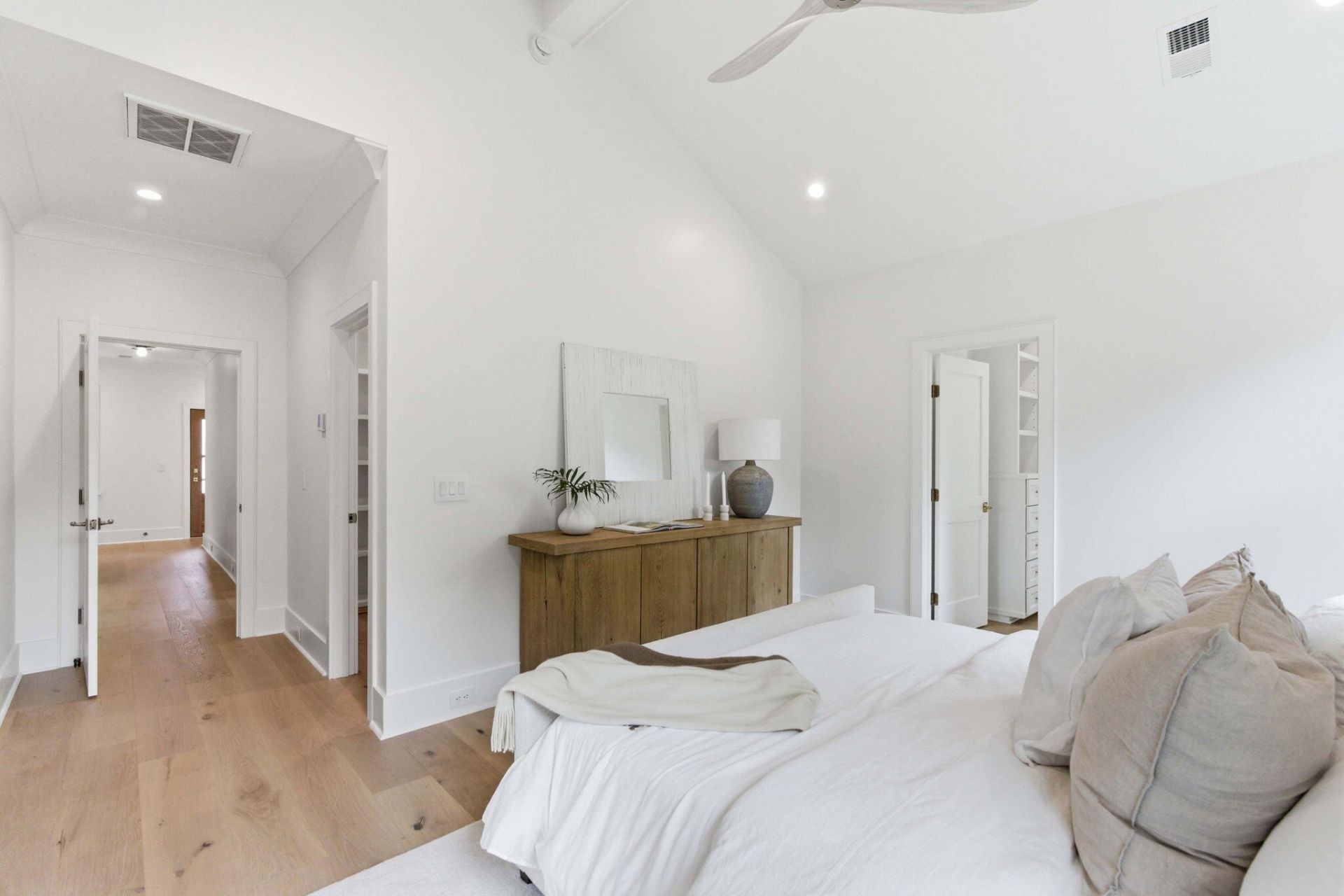 677 Ferry Street Photo 37
