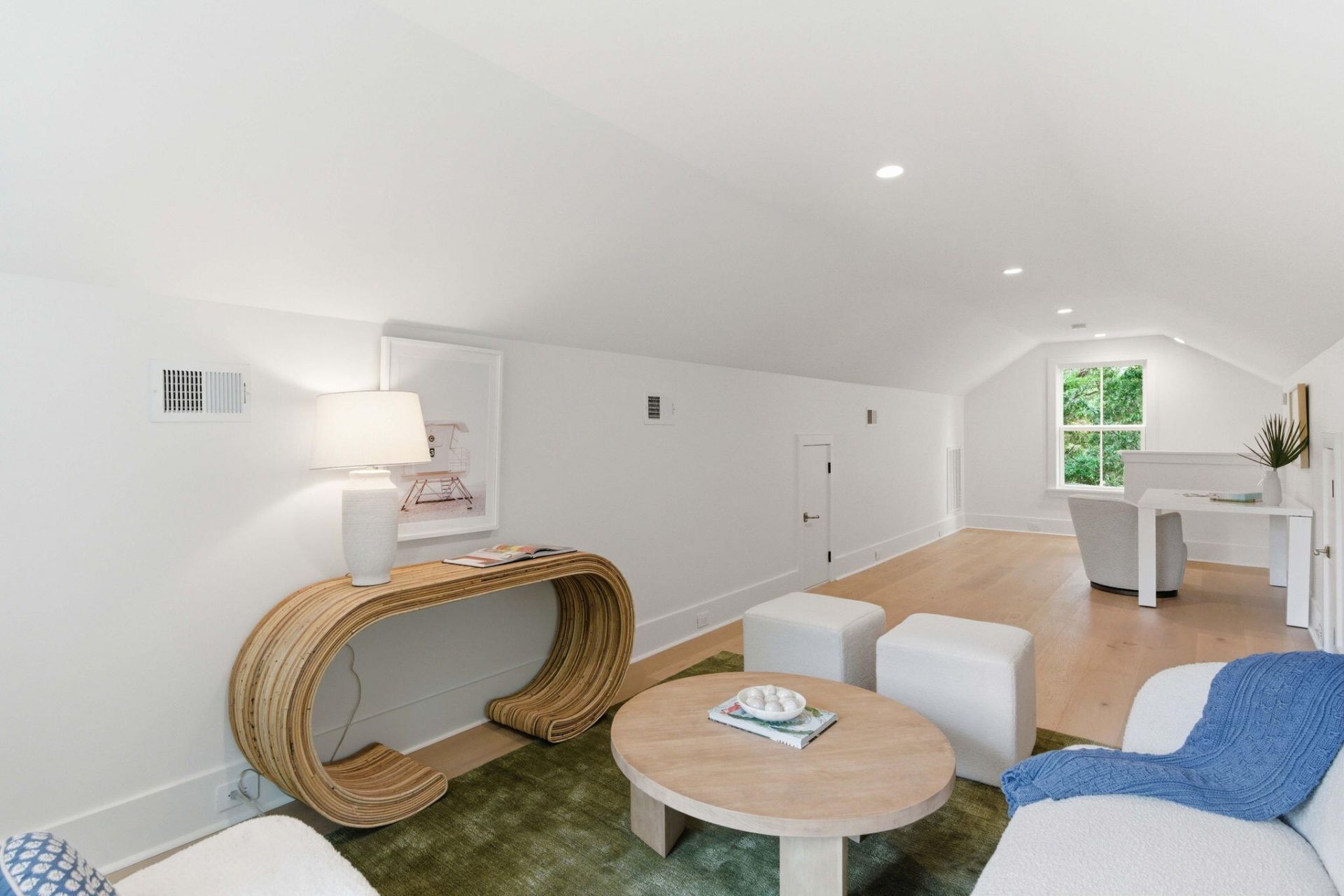 677 Ferry Street Photo 46