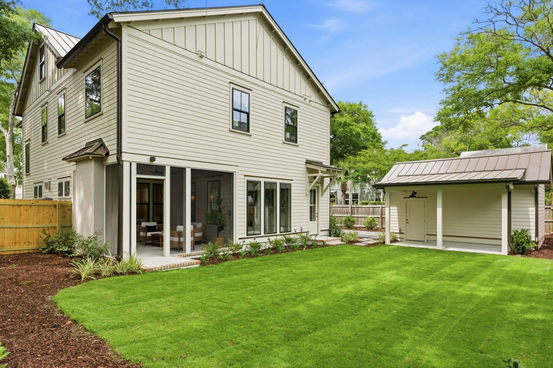 677 Ferry Street Photo 51