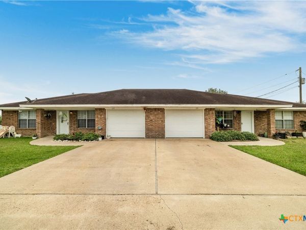 123 & 125 6th Street, Vanderbilt, TX 77991