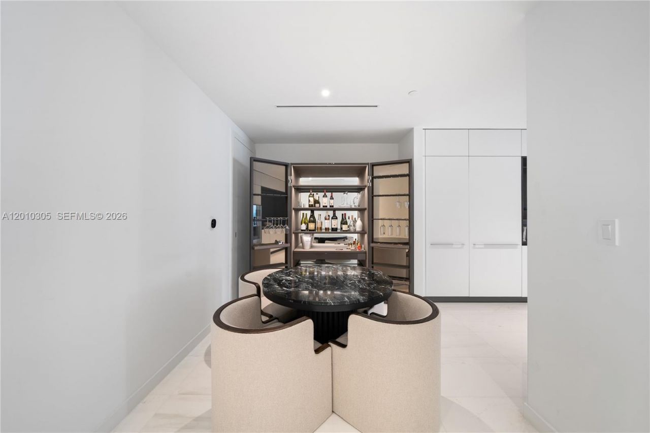 300 Biscayne Blvd Way, Unit 3503C, Miami, FL 33131 Photo