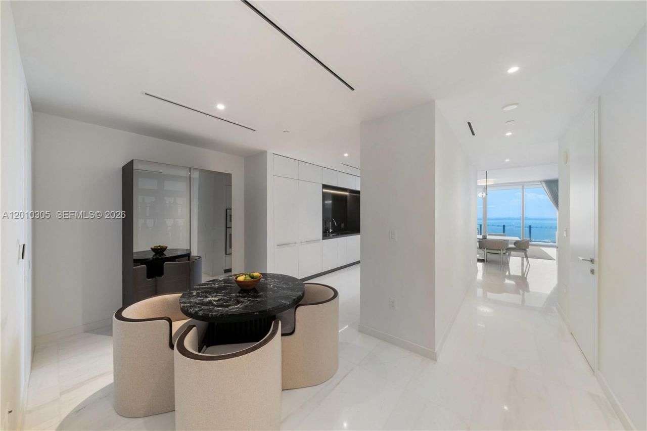 300 Biscayne Blvd Way, Unit 3503C, Miami, FL 33131 Photo