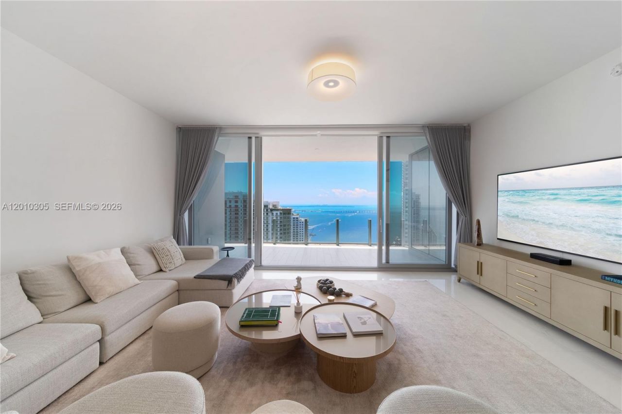300 Biscayne Blvd Way, Unit 3503C, Miami, FL 33131 Photo