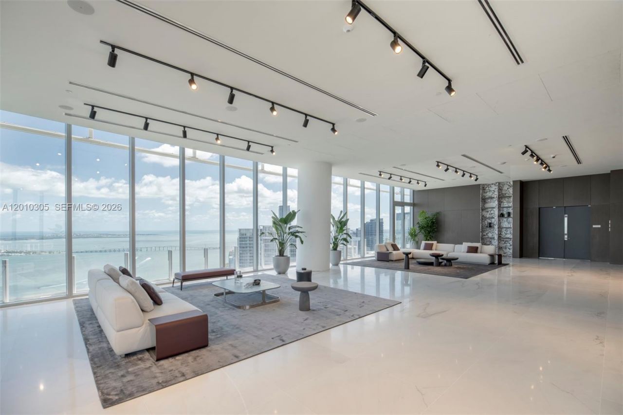 300 Biscayne Blvd Way, Unit 3503C, Miami, FL 33131 Photo