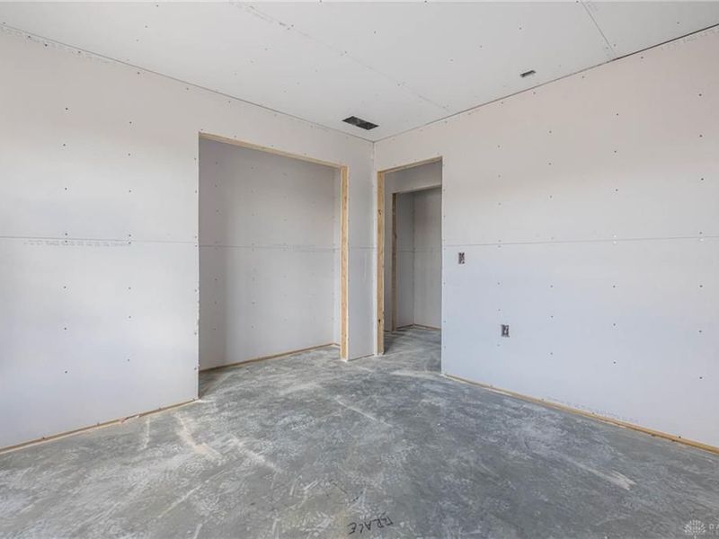 137 Pebble Creek Drive, Eaton, OH 45320 Photo 12