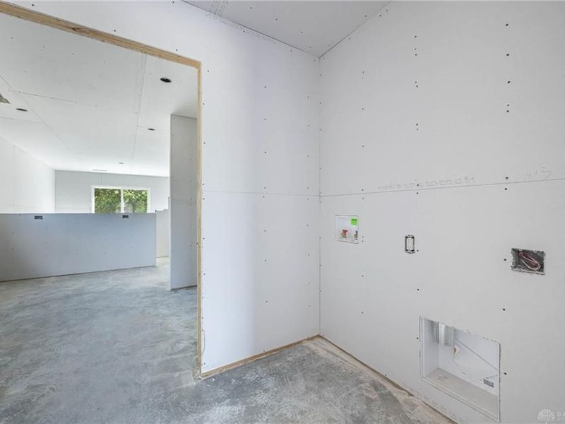 137 Pebble Creek Drive, Eaton, OH 45320 Photo 4