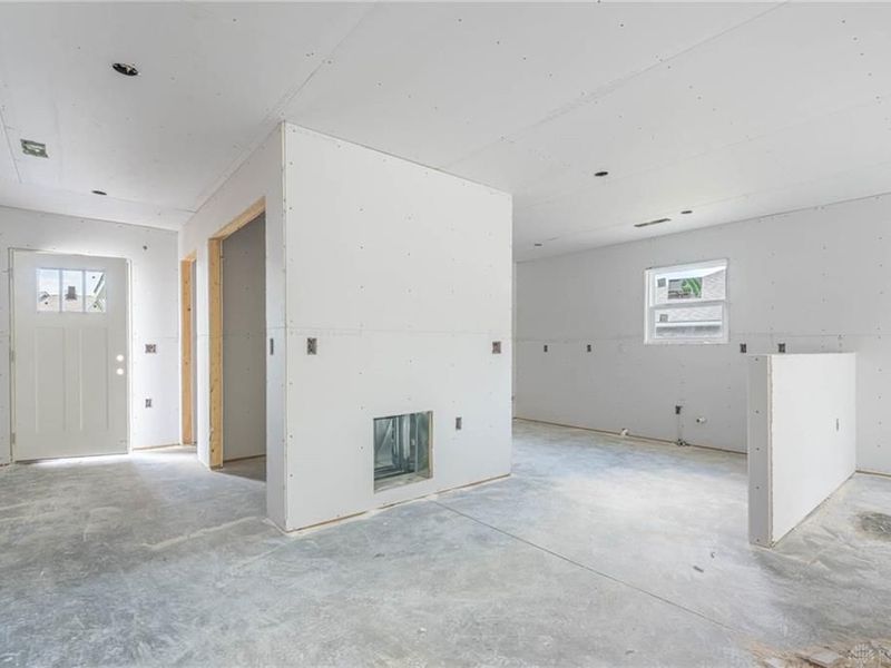 137 Pebble Creek Drive, Eaton, OH 45320 Photo 6