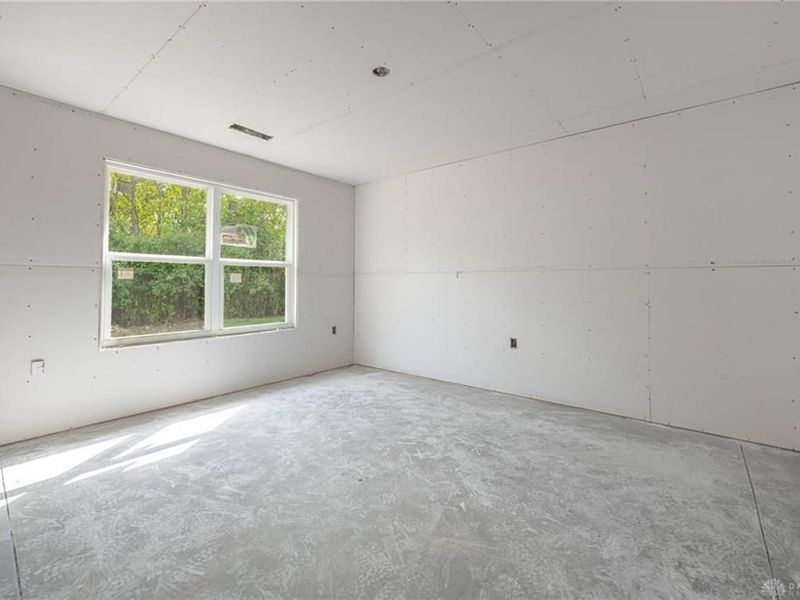 137 Pebble Creek Drive, Eaton, OH 45320 Photo 7