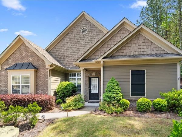 276 Glens Loop, Woodstock, GA 30188