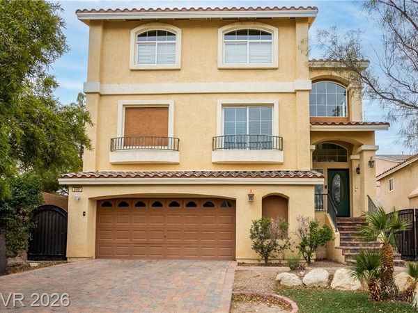 8467 E BISMARK SAPPHIRE Street, Las Vegas, NV 89139