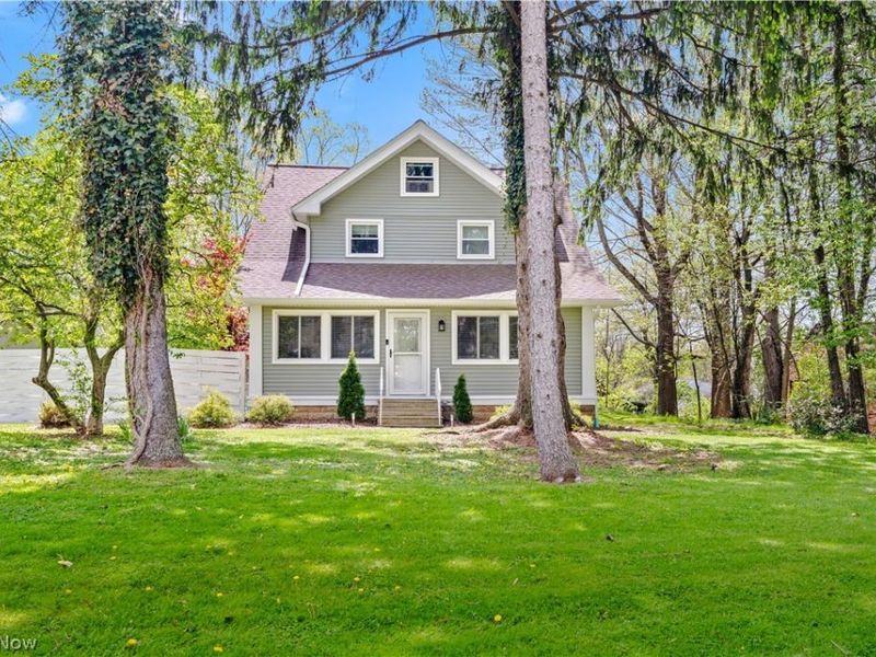 2136 E Sprague Road, Broadview Heights, OH 44147 Photo 2