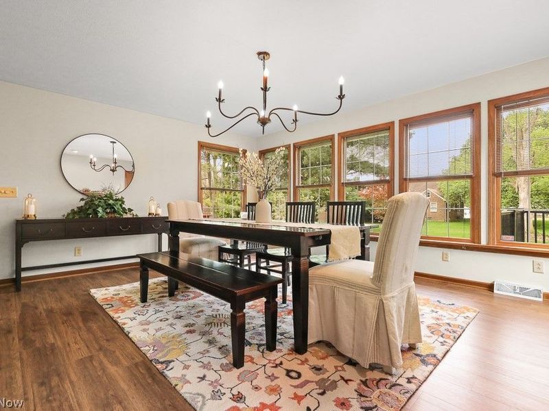 392 Maplewood Drive, Alliance, OH 44601 Photo 13