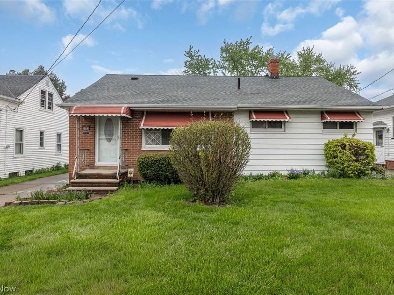 9609 Alexander Road, Garfield Heights, OH 44125 Photo 1