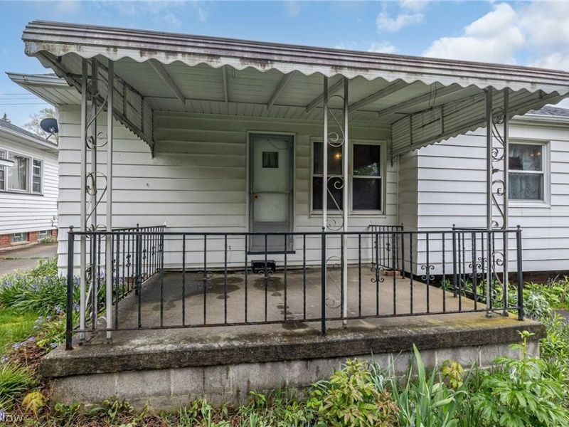 9609 Alexander Road, Garfield Heights, OH 44125 Photo 31