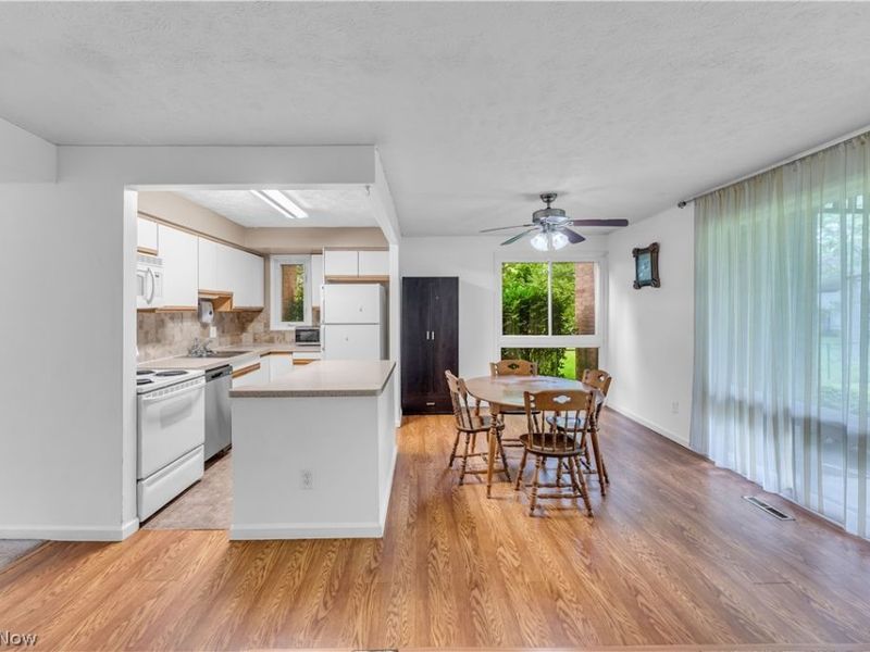 10408 N Church Drive, Unit 420, Parma Heights, OH 44130 Photo 18