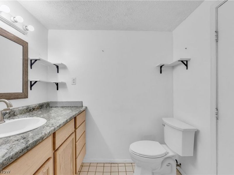 10408 N Church Drive, Unit 420, Parma Heights, OH 44130 Photo 6