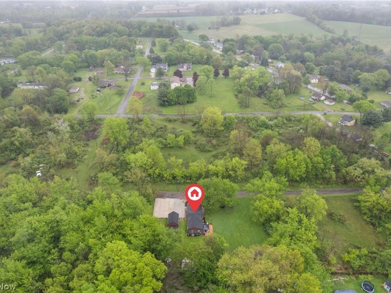 1057 Tremont Avenue NE, East Canton, OH 44730 Photo 3