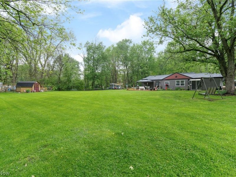 1057 Tremont Avenue NE, East Canton, OH 44730 Photo 31