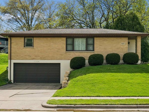 3416 Glencove Lane, Dubuque, IA 52002