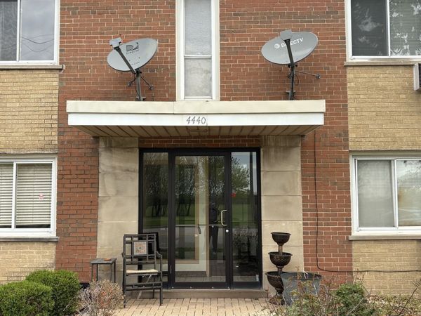 4440 W 111th Street, Unit 16, Oak Lawn, IL 60453
