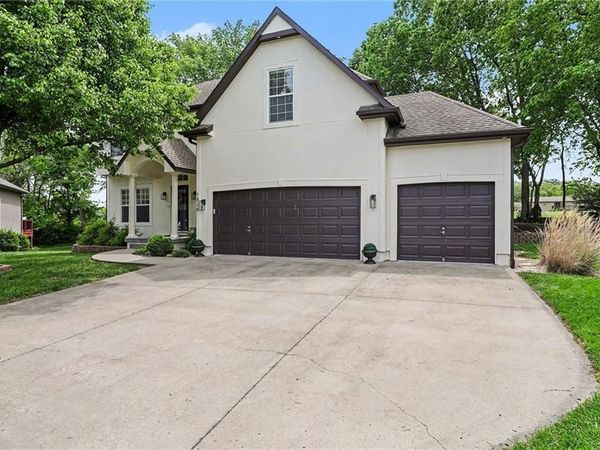 1826 S Jones Court, Independence, MO 64057