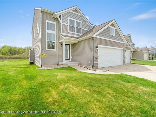 7590 Yarberry , Grand Ledge, MI 48837