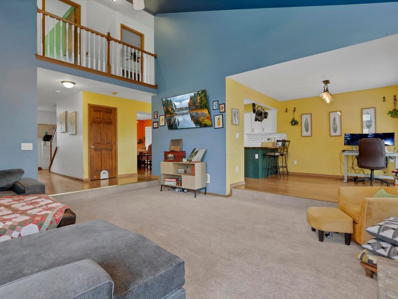 947 Glyn Dennis Drive, Newark, OH 43055 Photo 9