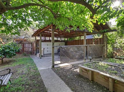 2514 C St, Sacramento, CA 95816 Photo