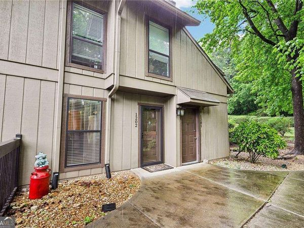 1202 Cumberland Court SE, Smyrna, GA 30080