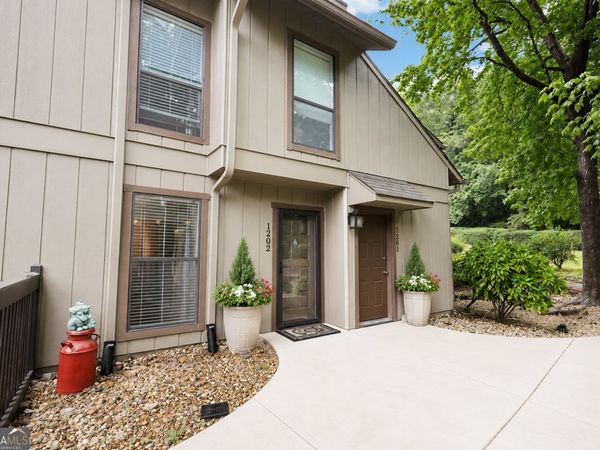 1202 Cumberland Court SE, Smyrna, GA 30080