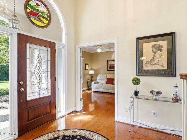 4246 Gravelly Hills Rd , Louisville, TN 37777