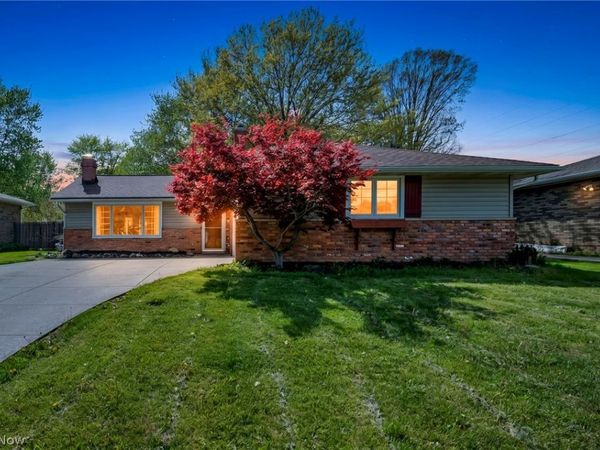 7850 E Linden Lane , Parma, OH 44130